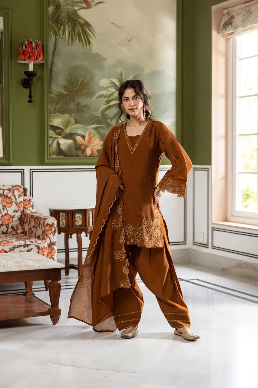 Festive Chanderi Silk Set with Farsi Salwar CHS023