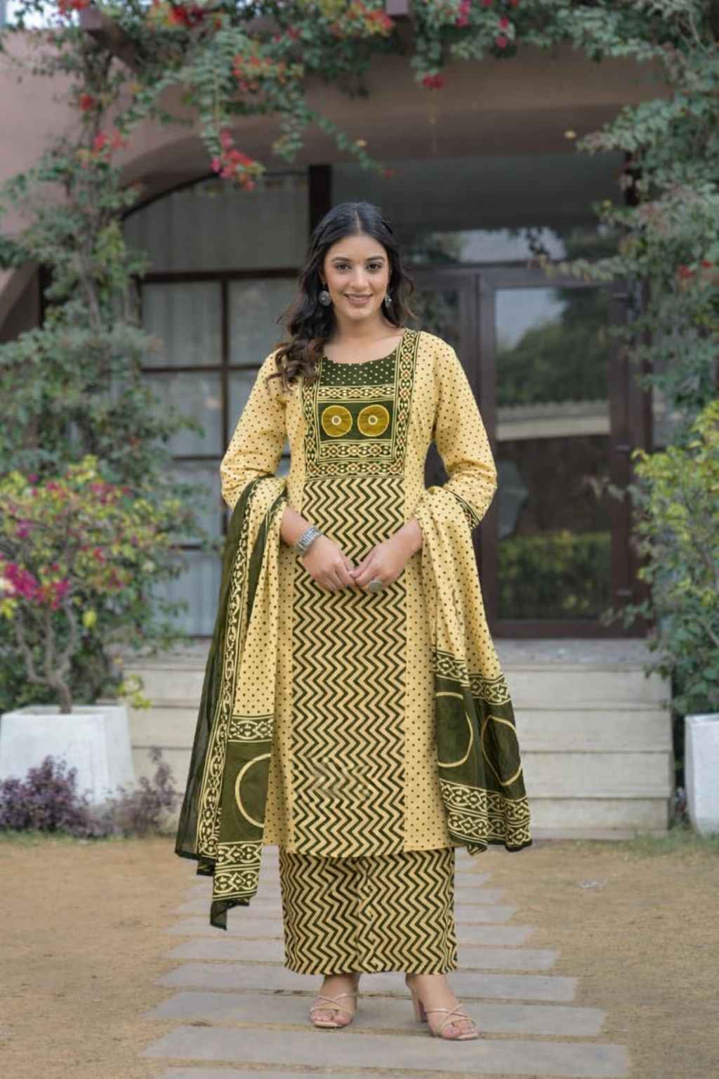 Premium Cotton Dupatta Set With Mirror Work CS0179